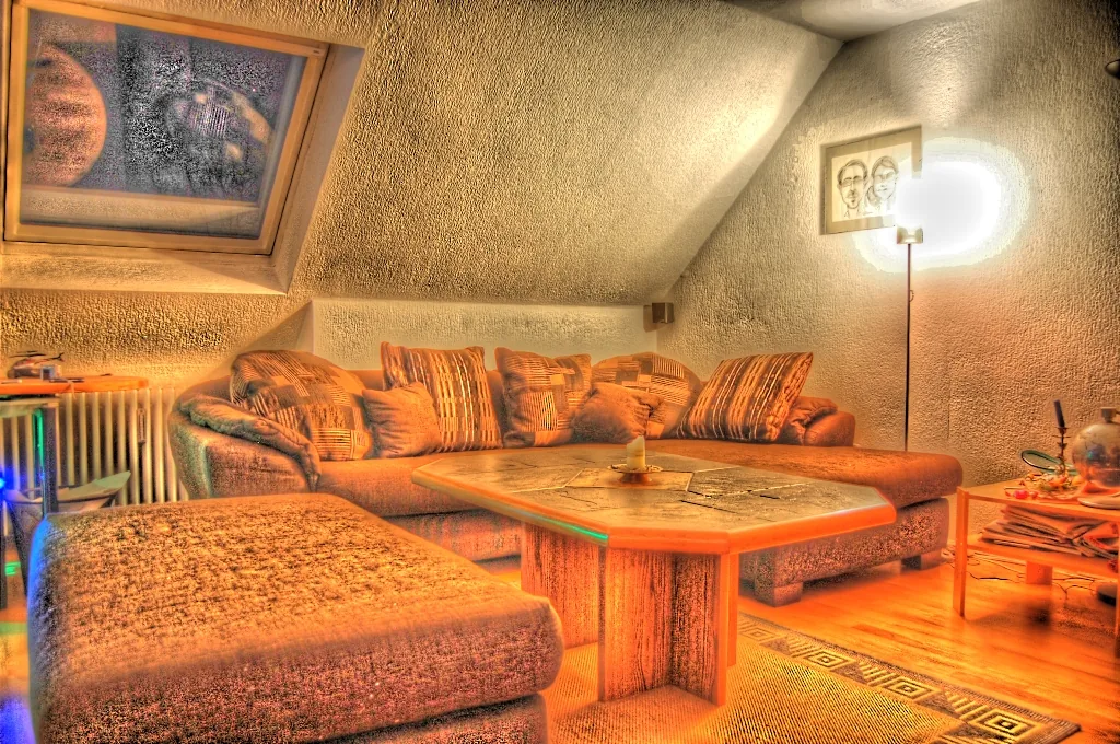 wohnzimmer_couch_hdr.jpg