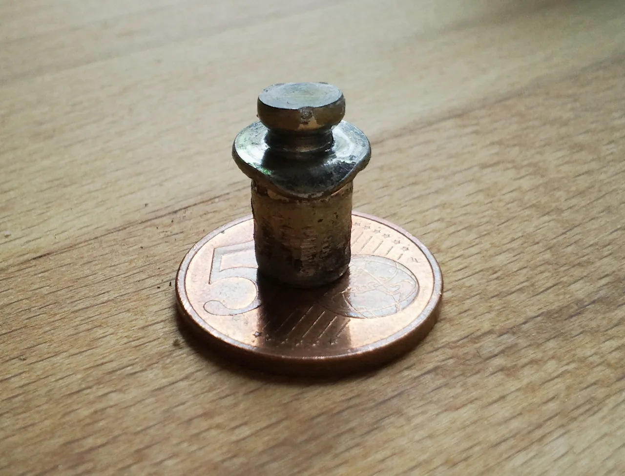 Teil_unseres_defekten_Dachfensters-350x266.jpg